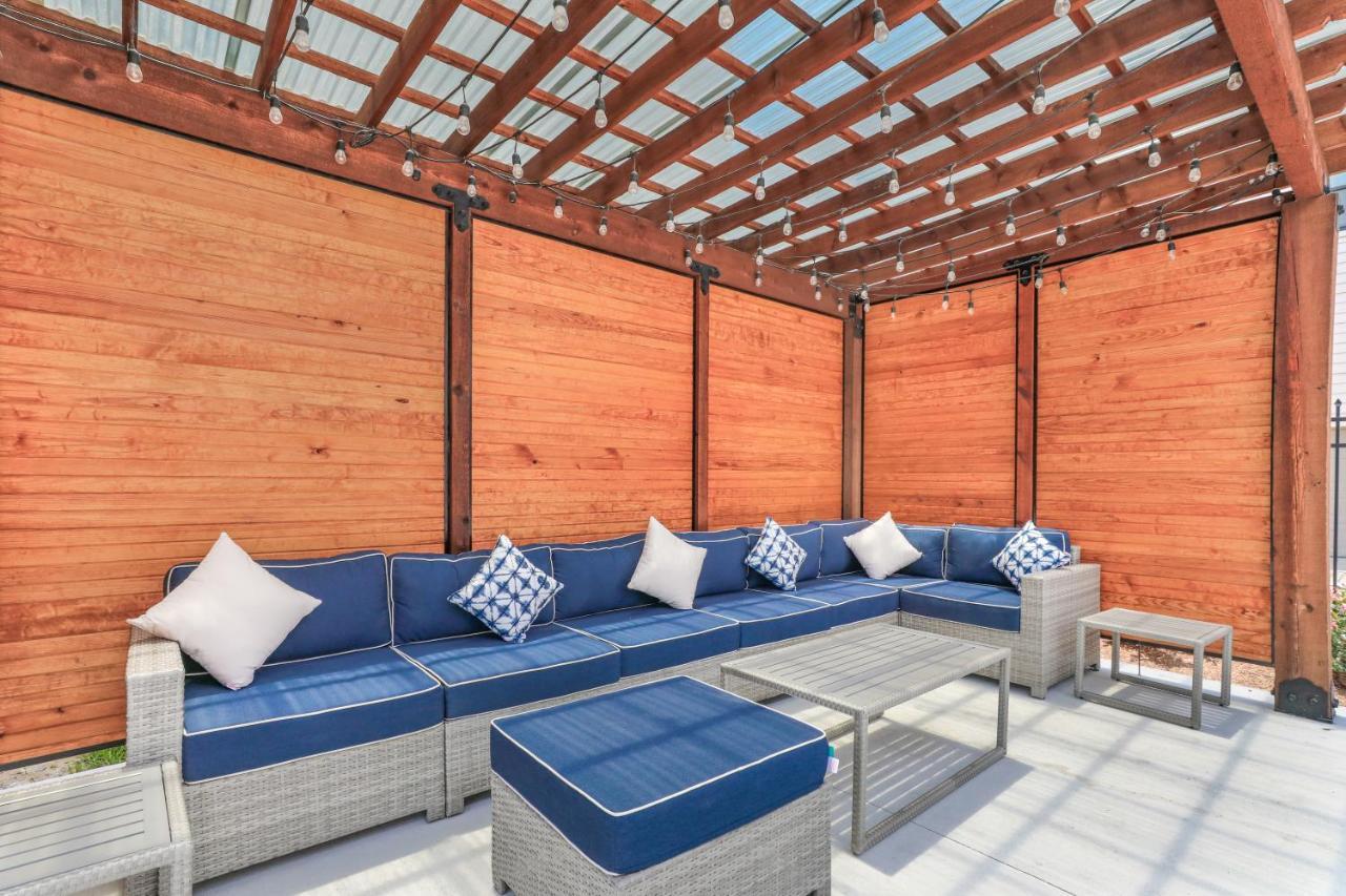 Modern 4Br Townhouse In Bienville Villas New Orleans Exterior photo