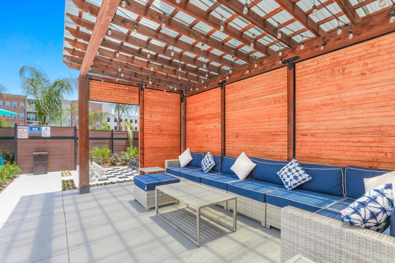 Modern 4Br Townhouse In Bienville Villas New Orleans Exterior photo